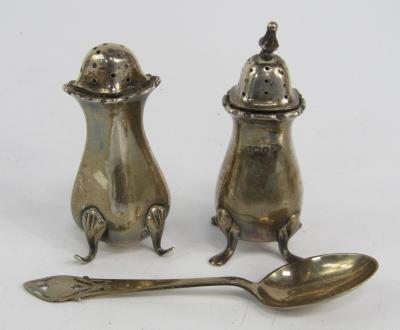 A George V silver pepperette