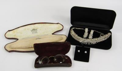 A paste earrings and necklace set