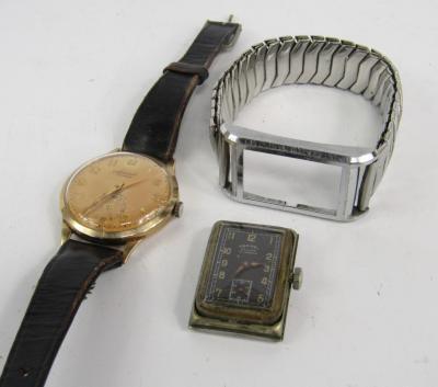 An Accurist gentleman's circular gold plated wristwatch