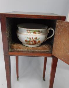 An Edwardian mahogany and box wood line inlaid pot cupboard - 2