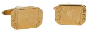 A pair of 9ct gold cufflinks - 2