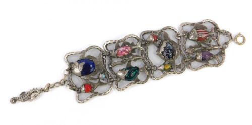 A contemporary four link bracelet