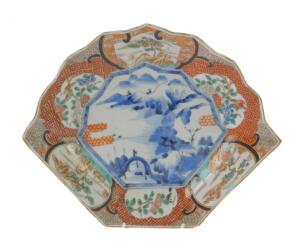 A Japanese Meiji period porcelain imari dish