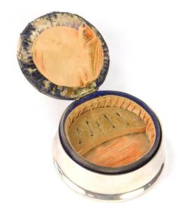 A George V silver and oak jewellery box - 2
