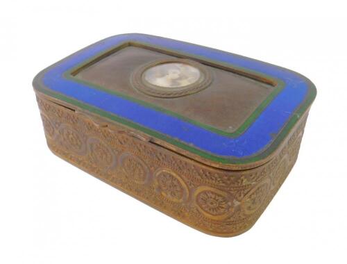 A Continental early 20thC brass casket