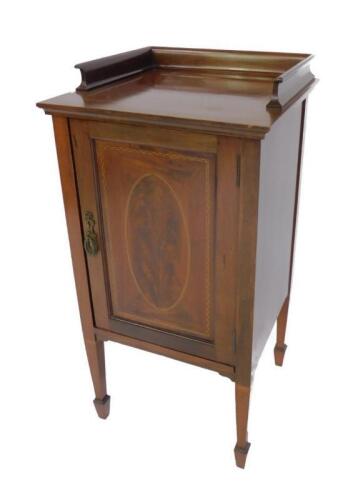 A late Victorian mahogany pot cupboard