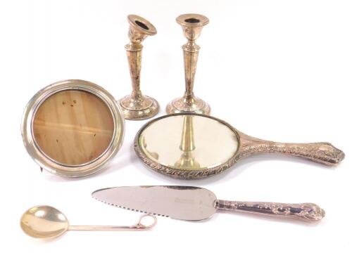 An Edward VII silver backed hand mirror