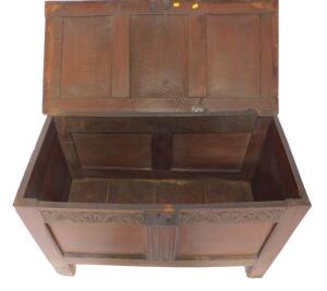 A 17thC oak coffer - 3