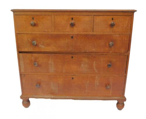 A Victorian oak chest of drawers