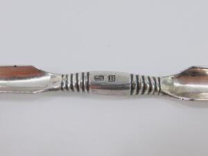 A Victorian silver plated marrow scoop - 2