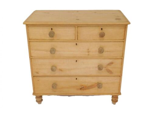 A Victorian pine chest of drawers