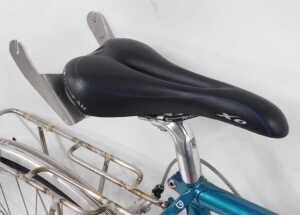 A Dave Yeates bicycle, with a Reynolds 631 turquoise frame, Shimano brakes, an XO Selle Italia... - 4