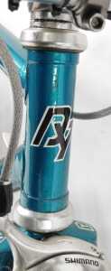 A Dave Yeates bicycle, with a Reynolds 631 turquoise frame, Shimano brakes, an XO Selle Italia... - 8