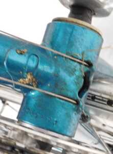 A Dave Yeates bicycle, with a Reynolds 631 turquoise frame, Shimano brakes, an XO Selle Italia... - 9