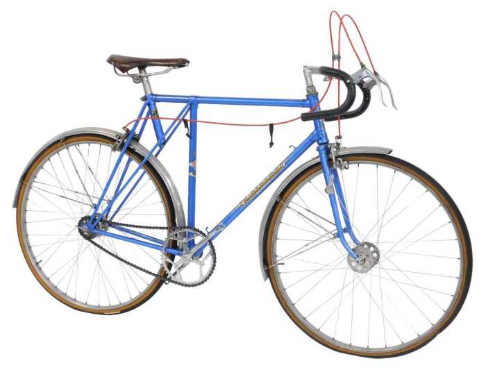 A W & R Baines International bicycle, the blue Reynolds 531 frame bearing crests and WBR Baines...
