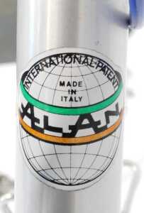 An Alan Italian Tourist bicycle, with Ambrosia handlebars, Le Compe FS-E brakes, Lamboa wheel... - 8