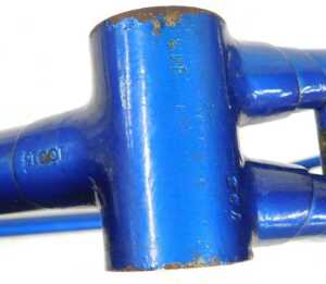 A Claud Butler bicycle frame and fork set, with shaped lugs, blue with turquoise head tube and... - 5
