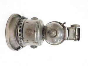 A Joseph Lucas Ltd Birmingham carbide/acetylene bicycle lamp, inset with faceted red and green... - 5