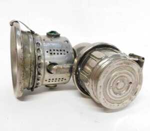 A Joseph Lucas Ltd Birmingham carbide/acetylene bicycle lamp, inset with faceted red and green... - 6