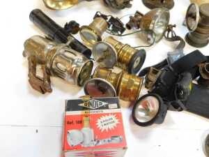A quantity of bicycle lamp parts, to include head lamps, casings, etc., various makes. (1 box) - 5