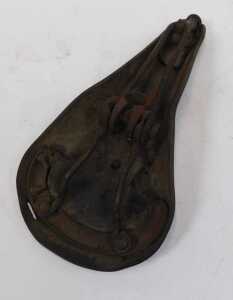 A Mansfield leather saddle. - 5