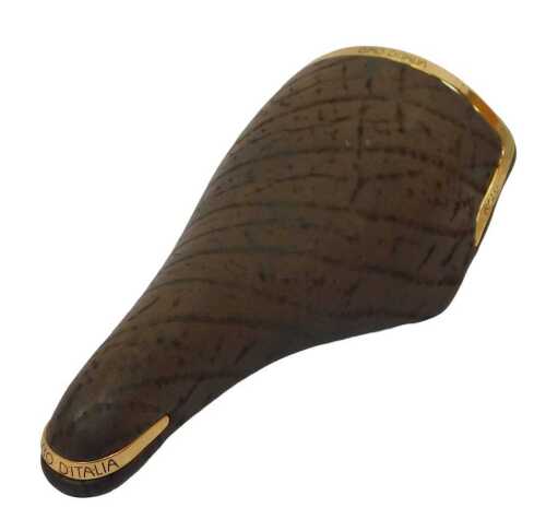 An Iscaselle Giro D'Italia leather saddle.