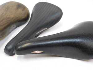 Various saddles, comprising a San Marco No. 1 saddle, a Milremo Professional saddle, a Selle San... - 3