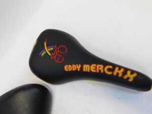 An Eddy Merckx Selle Italia Trimatic saddle and a Velo plush saddle. (2) - 3