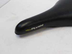 An Eddy Merckx Selle Italia Trimatic saddle and a Velo plush saddle. (2) - 4