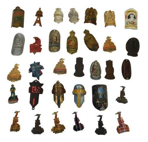 Various enamelled and other head badges, including The Raleigh, Robin Hood of Nottingham,...