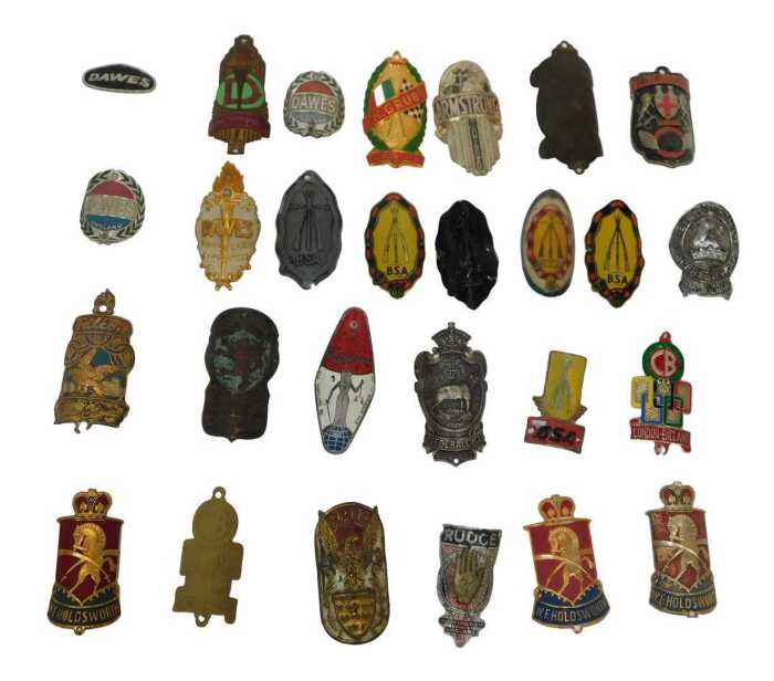 Bicycle head badges, including Falcon, Claud Butler, Dawes, BSA, New Hudson Ltd, Hetchins, W F...