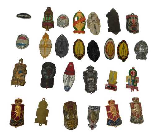 Bicycle head badges, including Falcon, Claud Butler, Dawes, BSA, New Hudson Ltd, Hetchins, W F...