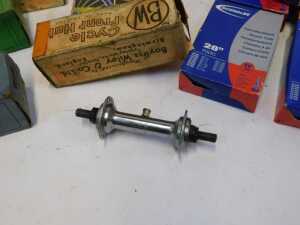 Various cycle hubs and inner tubes, including Phillips Calitonia Cycle Hubs Rear No. 39,... - 3