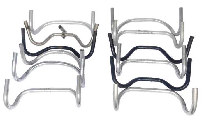 Various chrome handlebars, including Cresta, Grand Prix handlebars, etc. (a quantity)