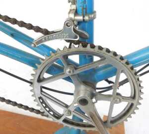 A Beneluxe front and rear derailleur advertising model. - 5