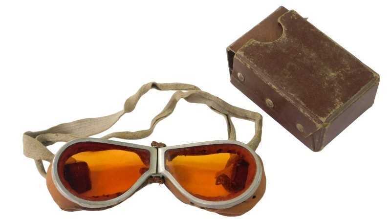 A pair of World War II British Army dispatch riders goggles, with ...