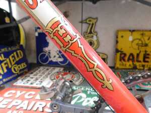 A Hetchins Experto Crede bicycle, on a red painted frame with Hetchins crest, with GB 537 chrome... - 15