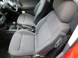 A VW Polo E 1.2, Registration FE02 XSG, first registered 19/03/2002, three door hatchback, petrol, 1198cc, 44,698 recorded mileage, &nbsp;no MOT (expired 10/04/19), V5 present, red.&nbsp;Upon instructions of Solicitors Acting for Court of Protection. - 6