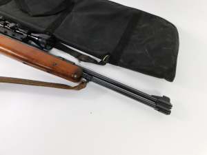 A Weihraeusch Sportwaffen .22 air rifle, with a 4x40 gun sight, cased. - 2