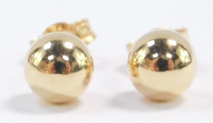 A pair Miore stud earrings, set in yellow metal stamped 18K, 0.43g, boxed with outer sleeve. - 2