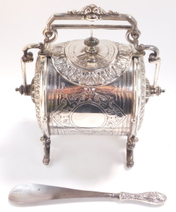 A Victorian silver plated biscuit barrel, of barrel form, embossed with acanthus leaves and with engraved decoration, with swing handle, 21cm wide, together with a shoe horn with silver handle, with floral and foliate embossed decoration, London 1872. (2) - 2
