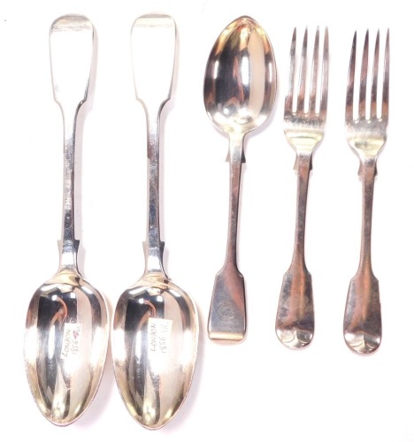 A group of Victorian silver table wares, comprising two table spoons, dessert spoon and pair of dessert forks, engraved W.B.C., Testimonial 1856, initial P, Chawner & Company, London 1856, 9.88oz. (5)
