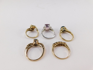 A collection of five 9ct gold dress rings, with multiple semi precious stones. - 2