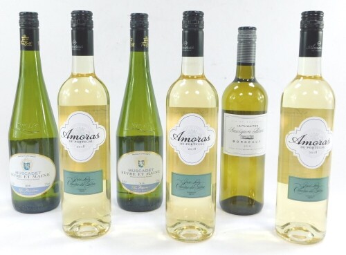 Three bottles of Rose Luis Oliveira da Silva Amoras de Portugal 2018, two bottles of Muscadet Sevre et Maine Sur Lie 2018, and a bottle of Sauvignon Blanc Bordeaux 2018. (6)