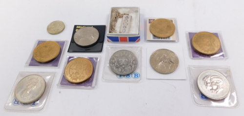 A group of commemorative coins and crowns, a silver ingot, pendant and necklace, etc. (a quantity)