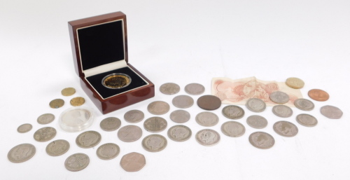 Coinage, to include a London Mint gold plated 2012 five pound coin., a Queen Elizabeth II five pound commemorative coin for 1912., some George V part silver coins, etc.(a quantity)