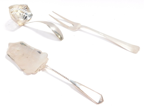 A Dutch silver early 20thC cake slice, assayed for Schoonhoven, serving fork, assayed for The Hague, and a sugar sifting spoon, 4.67oz.&nbsp;