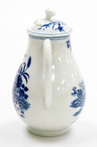 A late 18thC first period Worcester porcelain milk jug and cover, in the blue and white fence pattern, circa 1770, with flower bud finial, 13cm high. - 4