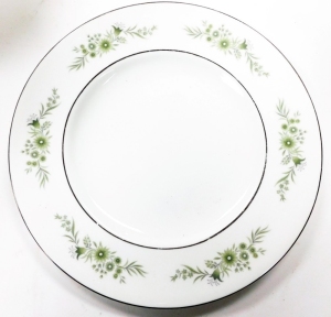 A Wedgwood Westbury pattern part coffee and dinner service, to include a lidded tureen, coffee cans and sauces, two handled soup bowls, coffee pot, etc. - 2