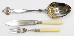 A pair of Art Nouveau silver serving spoons, with decorated bowls in typical Art Nouveau design and shaped handles, in a fitted box, Sheffield 1903, 6&frac14;oz, by Lee & Wigfull (Henry Wigfull), 14cm long, and a set of fish knives and forks with silver plated b - 2